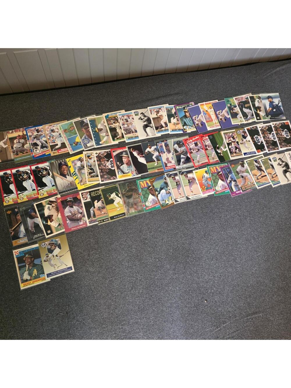 RICKEY HENDERSON 62 Card Lot Mixed Base Inserts 90s HOF